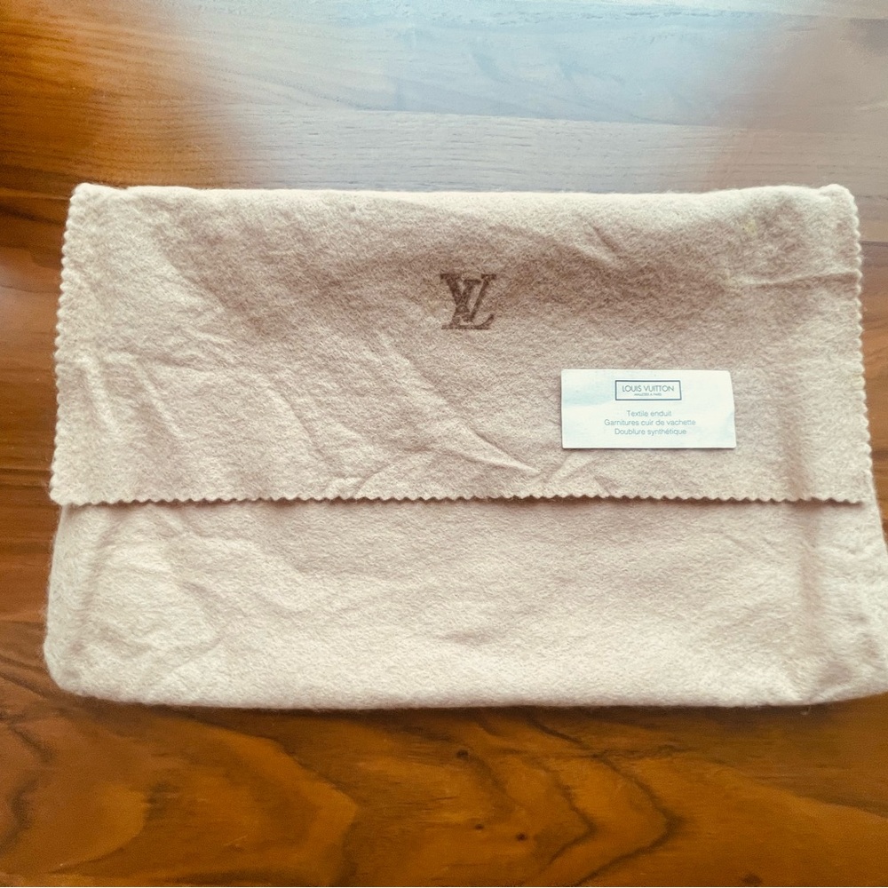 Louis Vuitton Art Deco Red Epi Envelope Clutch - Picture 14 of 16